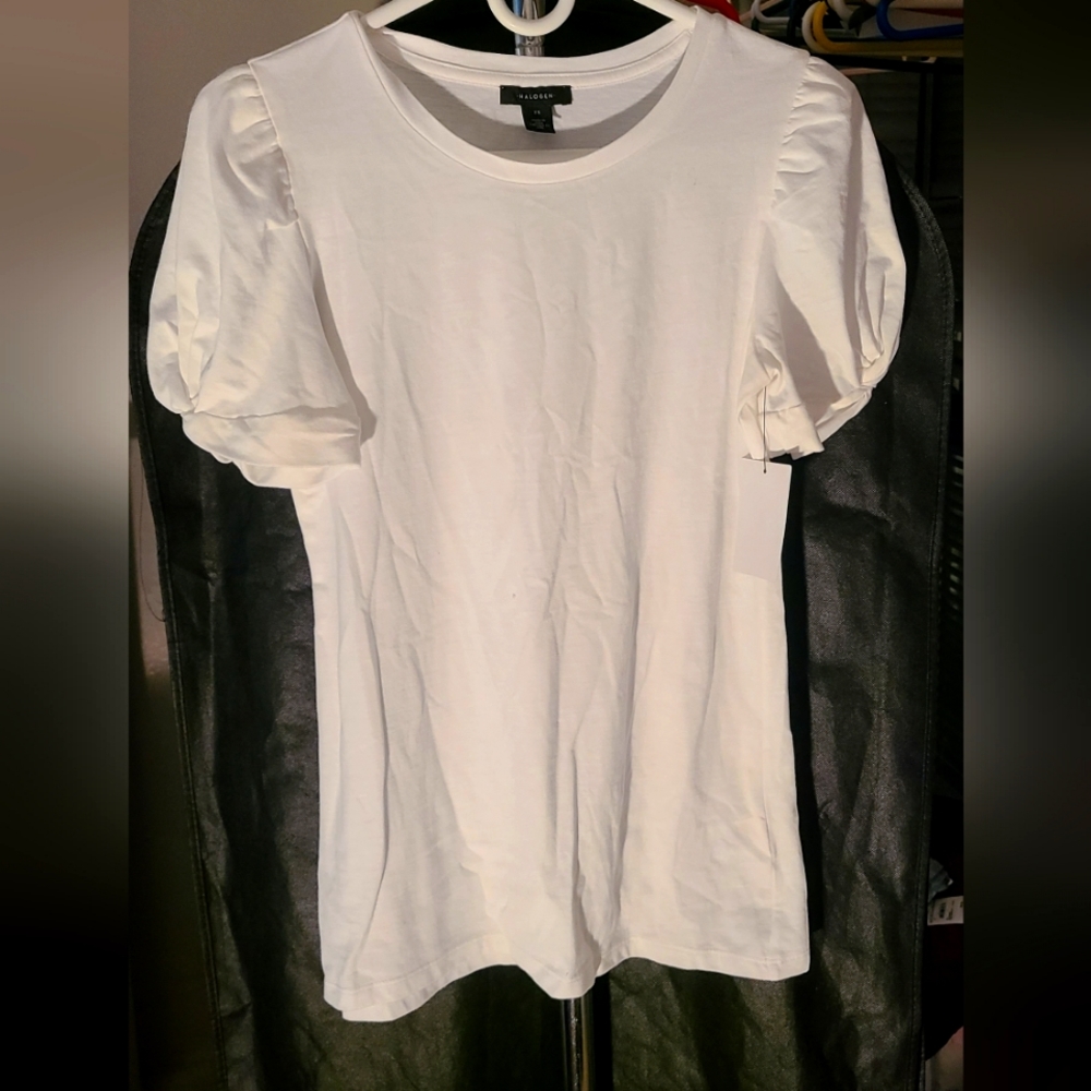 Nordstrom puffed sleeve T
